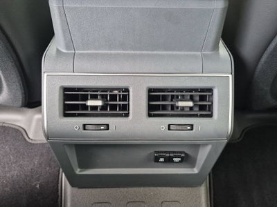 2024 INEOS Grenadier Station Wagon Base