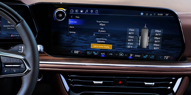 2025 Suburban Features